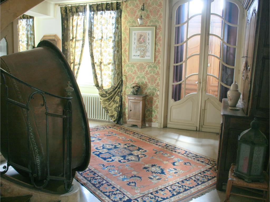 Chateau Du Clos Mortier 생디지에 외부 사진